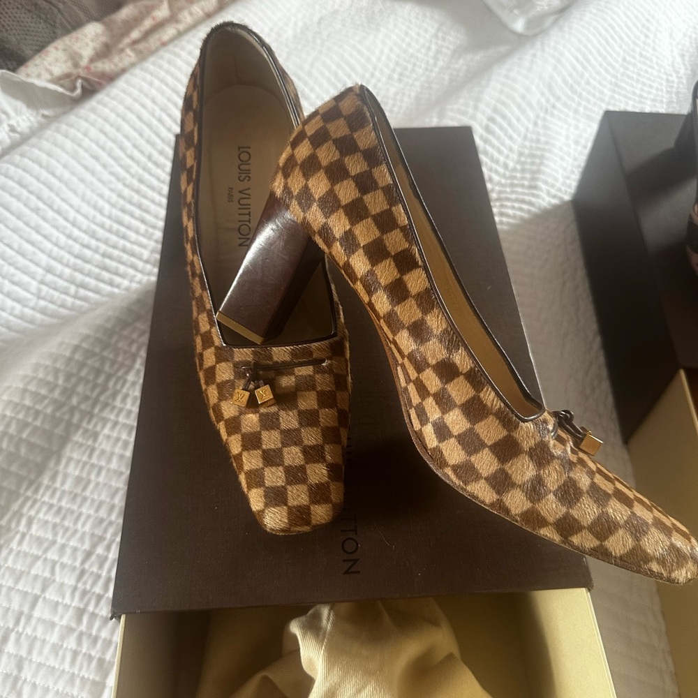 Louis Vuitton Brown Heels Elegant Design